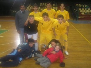 10 SindicatoTaxis 300x224 Goleó Sindicato de Taxis y a semifinales