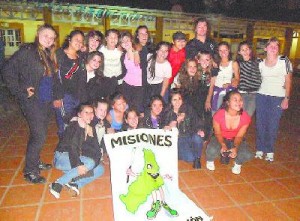 10 Sub 14 hockey femenino 300x221 Buen comienzo de Misiones en el Sub 14
