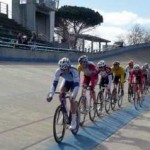 10 Manu Silva en el velódromo 150x150 Manuel Silva volvió a vencer en Mar del Plata
