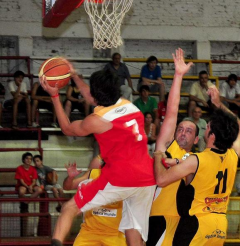 Víctor Jourdan vs AEMO 240x246 La Liga Provincial se definirá el año próximo