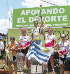 podio 48º Doble Las Marías 240x254 Guillermo Caíno ganó la Doble Las Marías