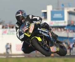 14227 240x199 Adrián Silveira en el equipo oficial Yamaha