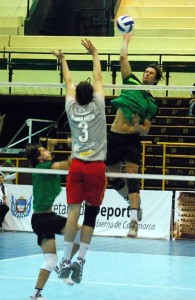 Diego Stepanenko 195x300 Diego Stepanenko es el mejor bloqueador