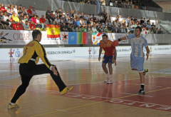 Federico Fernández vs España 240x164 Argentina no pudo con España en el amistoso