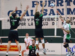 Stepanenko vs Puerto San Martín 240x180 Nuevo triunfo de Catamarca Voley con Stepanenko