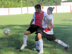 a31 240x179 La semifinal de la B la jugarán Ágil y Argentinos
