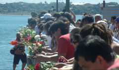 homenaje tragedia Paraná 240x141 Homenaje a las víctimas de la tragedia náutica