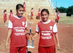 Cecilia y Tamara 240x174 Cecilia y Tamara con sueños de selección