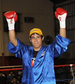 Javie Andino 240x270 Javier Andino listo para viajar a Serbia