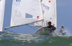 laser 240x154 Tres misioneras al Mundial Junior Laser 4.7