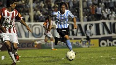 racing sanmartin 240x134 San Martín sorprendió a Racing en Nueva Italia