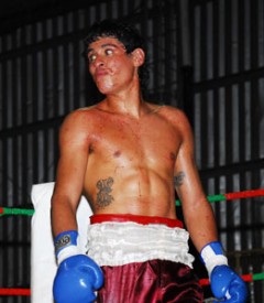Javier Andino 240x275 Javier Andino combatirá con Pablo Farías