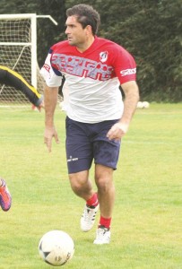 Mariano Medrano 203x300 Frente a Paz Juniors y por la clasificación