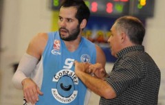 Muller y Pflejer 240x153 OTC obligado a ganar ante Monte Hermoso